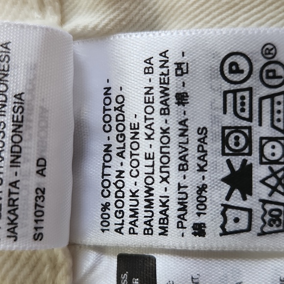 LEVIS 501 '93 SHORTS CUT OFF 7" INSEAM   NEW WITH TAGS OFF WHITE - Picture 15 of 16